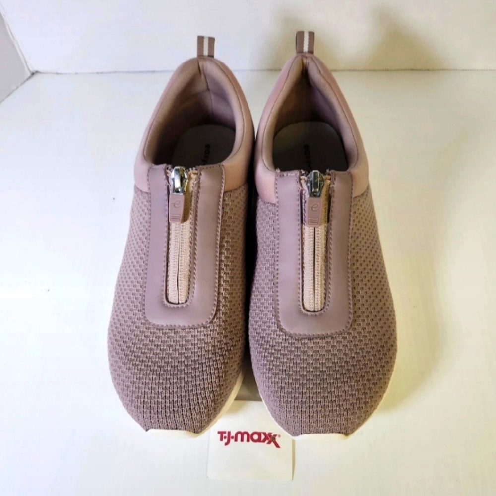 Easy Spirit Pink Sneakers with Slip-On Design and Breathable Knit Fabric